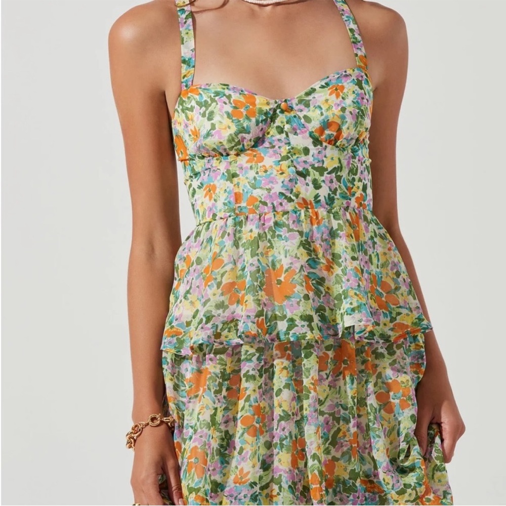 ASTR MIDSUMMER FLORAL TIERED MAXI DRESS